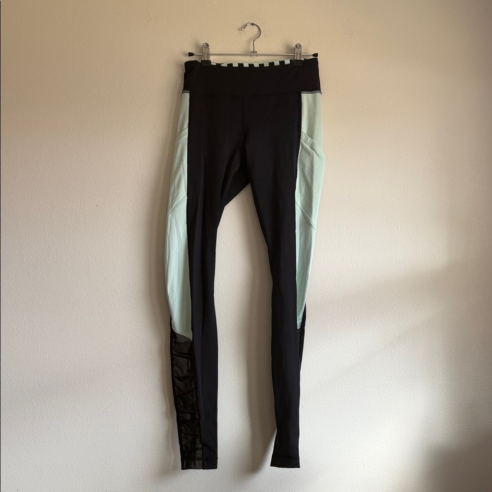 Lululemon Run Get Up and Glow Tight